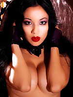 Jade Vixen tickles her pink pussy with a feather