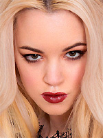Lauren WK seduces in silk stockings and high heels