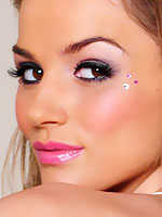 Tori Black peels off her sexy Valentines lingerie