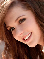 Kiera Winters rubs down her perfect pussy outdoors